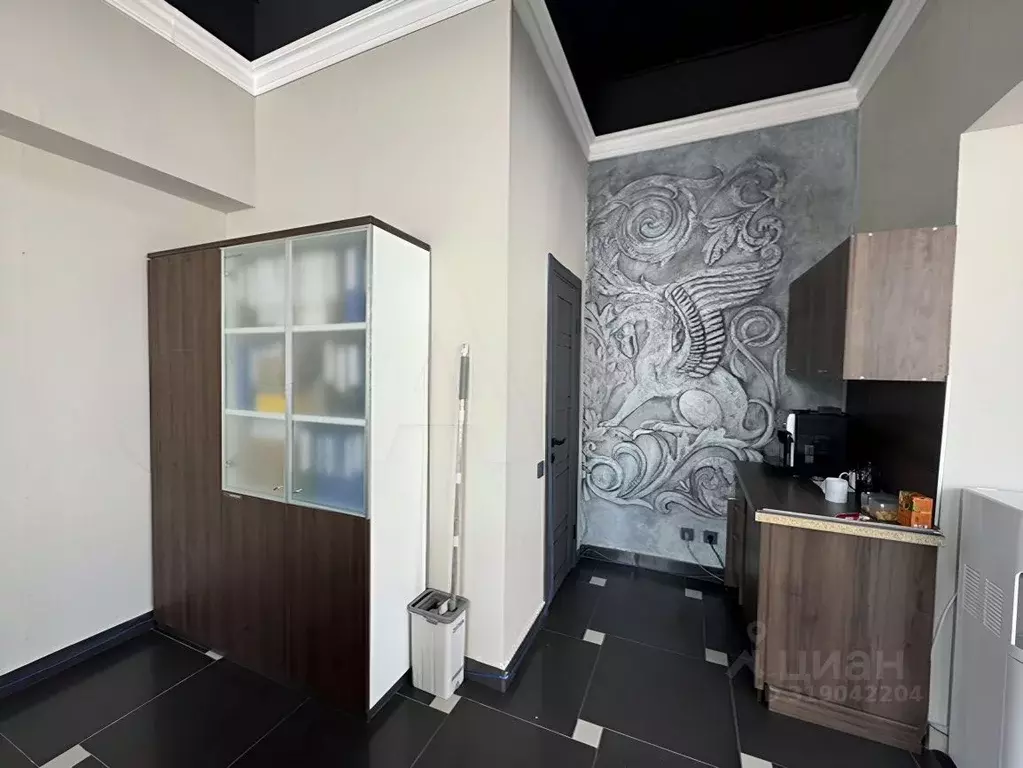 Офис в Тюменская область, Тюмень ул. Малыгина, 59 (49 м) - Фото 0