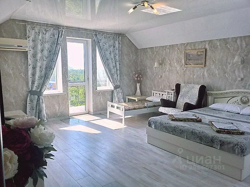Дом в Краснодарский край, Геленджик пер. Рождественский (320 м) - Фото 0