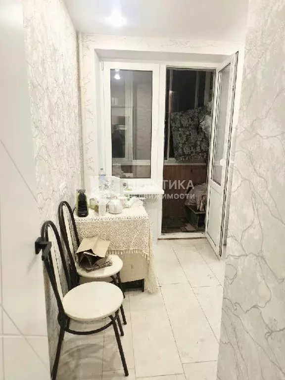 Продается 2-комнатная квартира - Фото 1