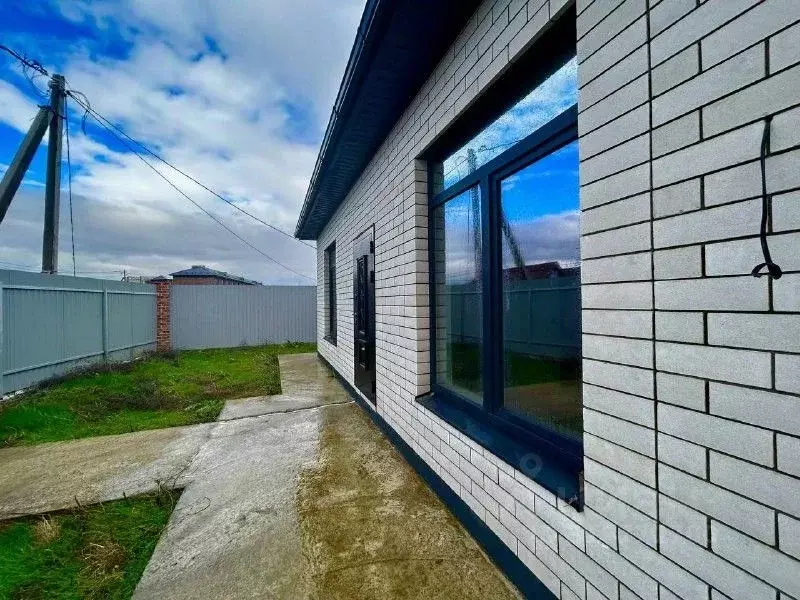 Дом в Краснодарский край, Краснодар Пригородная ул., 7 (90 м) - Фото 1