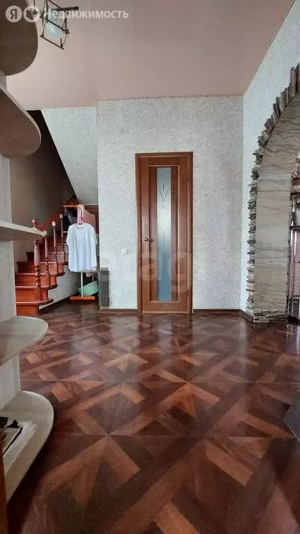 Дом в Строитель, Молодёжная улица (112.2 м) - Фото 1