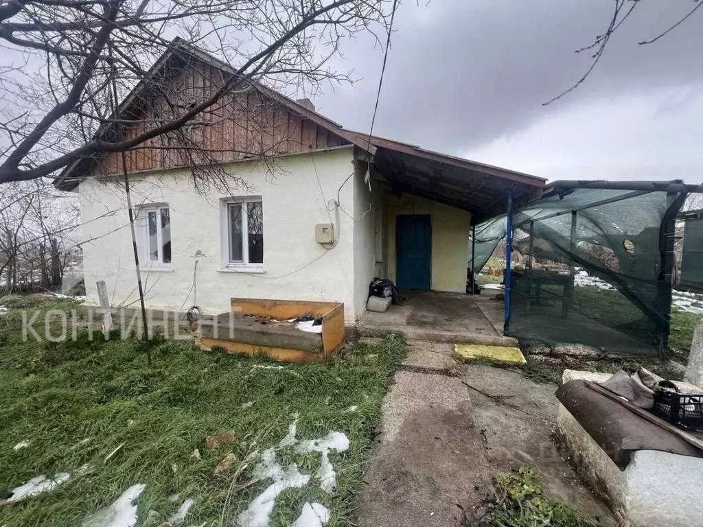 Дом в Крым, Советский район, Чапаевское с/пос, с. Николаевка ул. ... - Фото 0