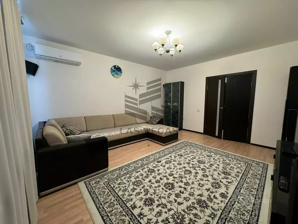 2-к кв. Татарстан, Казань ул. Чехова, 57 (80.0 м) - Фото 1