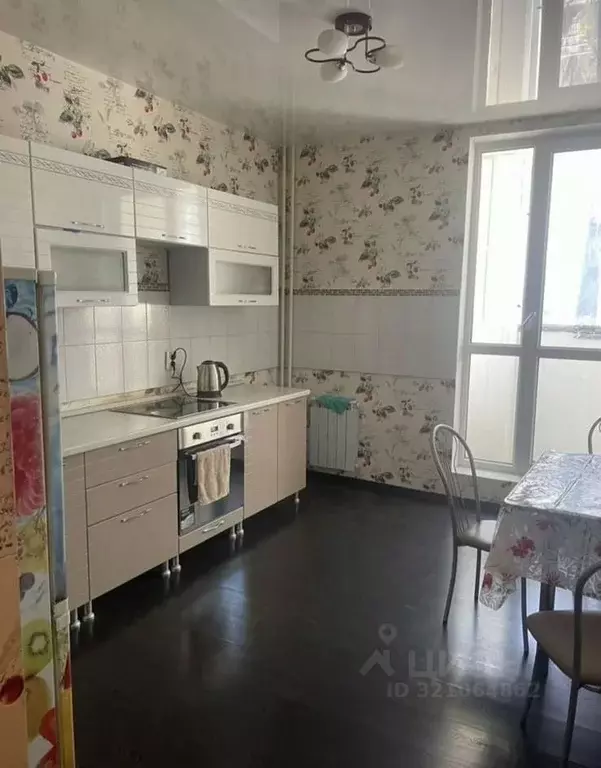 1-к кв. Волгоградская область, Волгоград ул. Малиновского, 4А (35.0 м) - Фото 0