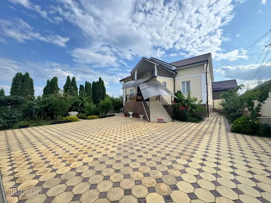 Дом в Кабардино-Балкария, Нальчик городской округ, с. Кенже ул. ... - Фото 1