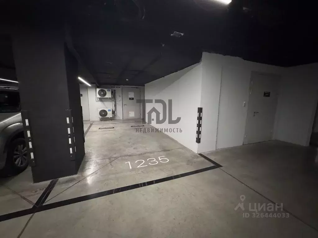 Гараж в Москва 2-я Хуторская ул., 34 (17 м) - Фото 1