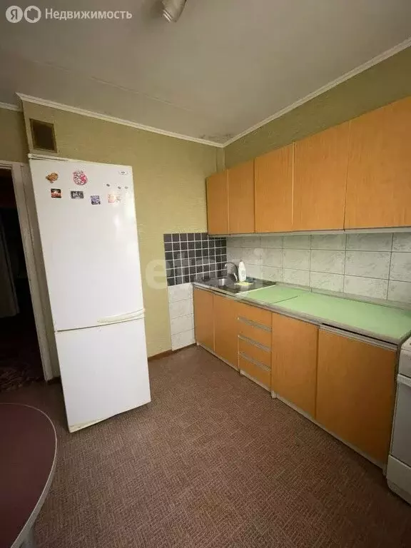3-комнатная квартира: Усинск, улица Нефтяников, 36 (65.4 м) - Фото 0