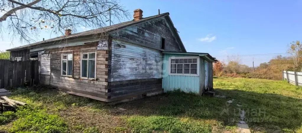 Дом в Хабаровский край, Имени Лазо район, пос. База Дрофа ... - Фото 1