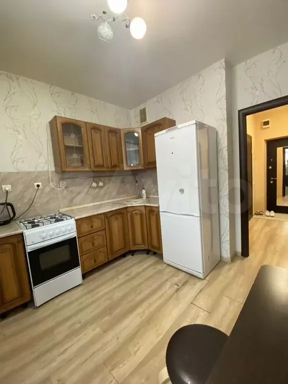 1-к. квартира, 37 м, 9/12 эт. - Фото 0