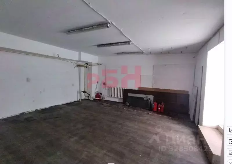 Склад в Тюменская область, Тюмень Харьковская ул., 83 (65 м) - Фото 1