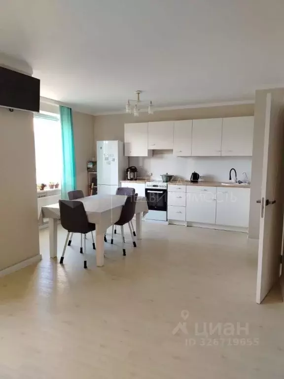 2-к кв. Тюменская область, Тюмень ул. Газовиков, 34 (80.9 м) - Фото 1