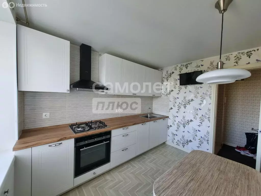 3-комнатная квартира: Сыктывкар, улица Мира, 44 (56.2 м) - Фото 0