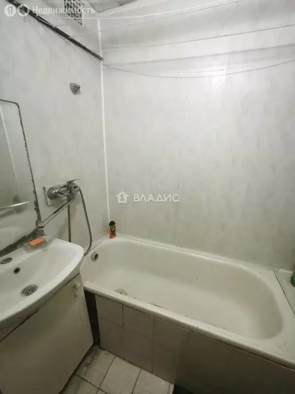 1-комнатная квартира: Белгород, улица Николая Чумичова, 44 (32 м) - Фото 0