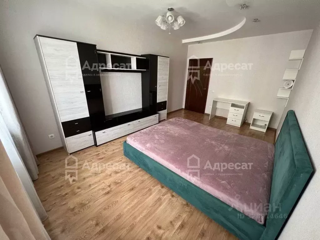 1-к кв. Волгоградская область, Волгоград ул. Базарова, 2 (50.0 м) - Фото 1