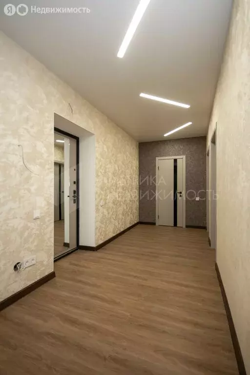 2-комнатная квартира: Тюмень, улица Тимофея Кармацкого, 11к1 (68.9 м) - Фото 0