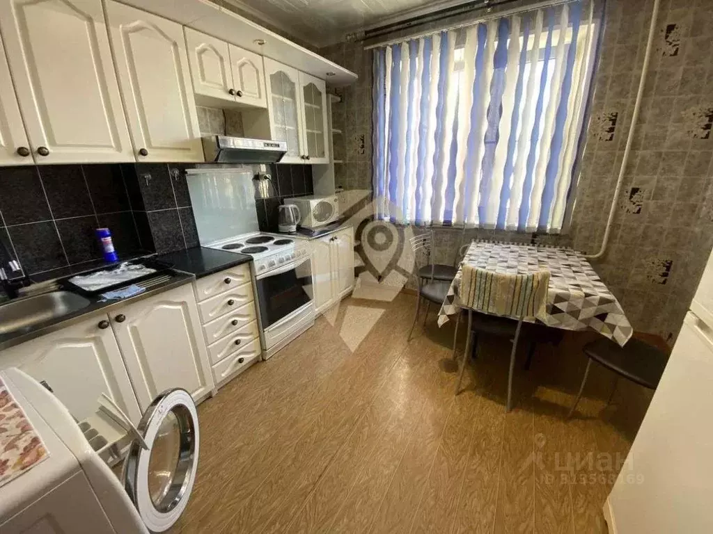 3-к кв. Белгородская область, Старый Оскол Восточный мкр, 14 (75.0 м) - Фото 0
