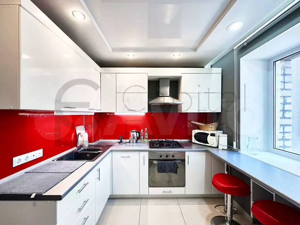 3-к. квартира, 70 м, 3/6 эт. - Фото 0