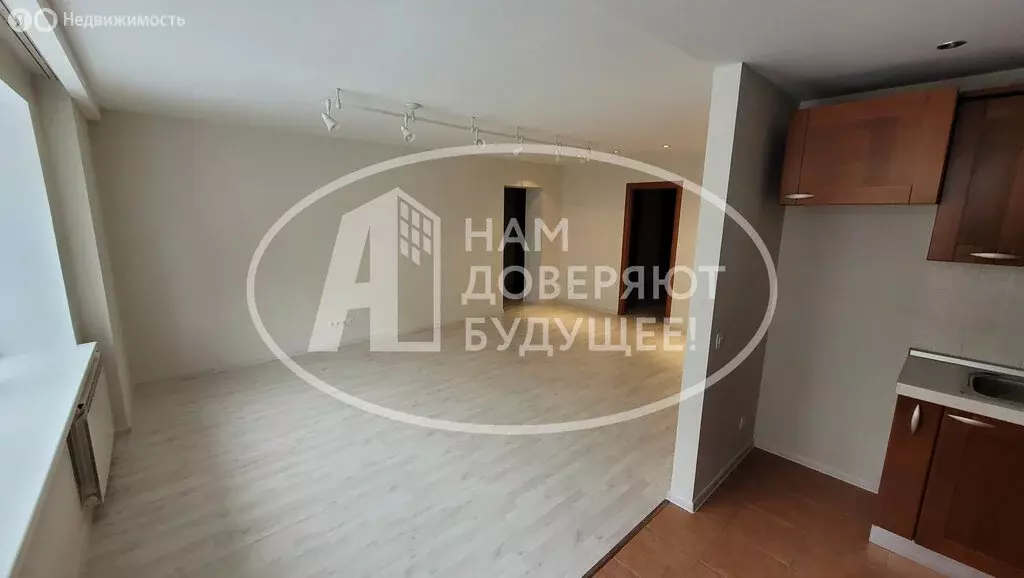 4-комнатная квартира: Пермь, улица Малышева, 3 (75.2 м) - Фото 1