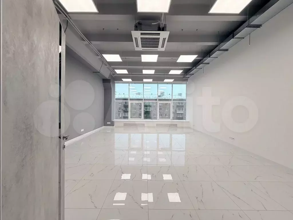 Офисный блок 2 кабинета потолки 4,5 м Дмитровская - Фото 0