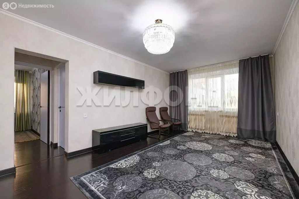 3-комнатная квартира: Новосибирск, улица Фрунзе, 71 (108.4 м) - Фото 1