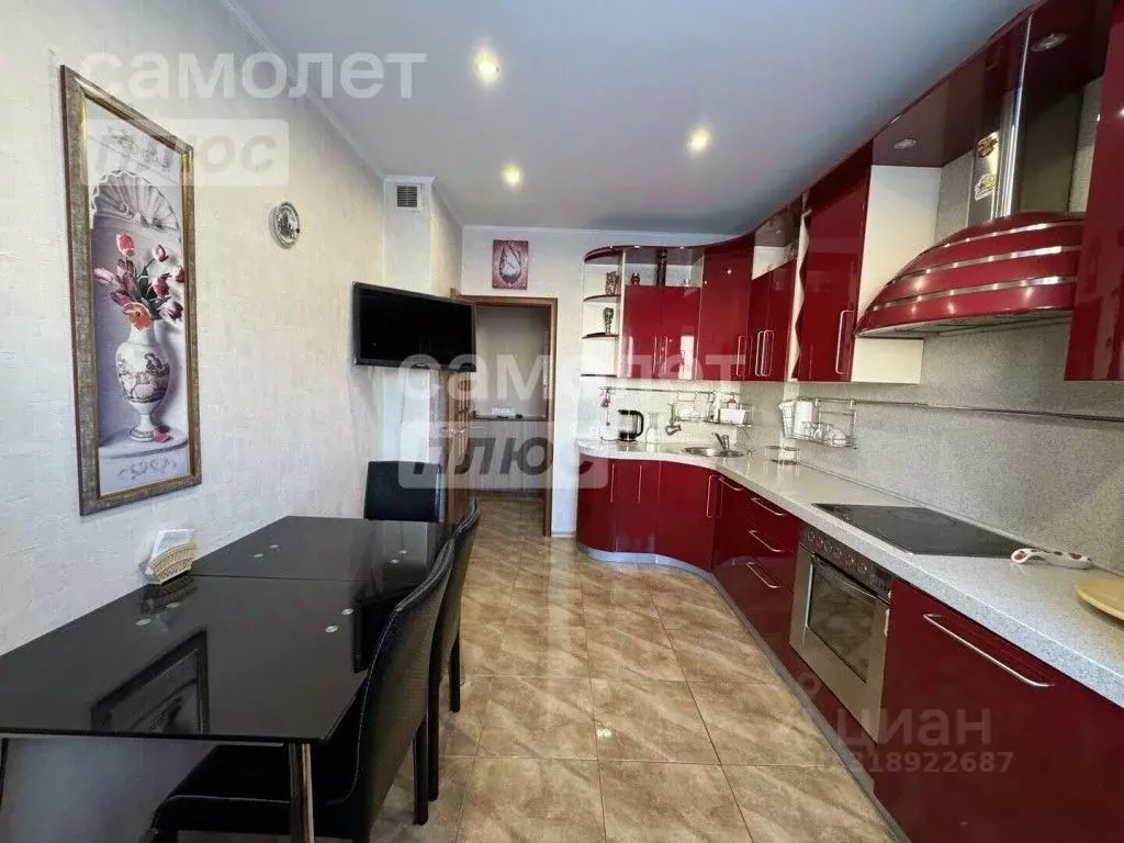3-к кв. Ханты-Мансийский АО, Нижневартовск ул. Ленина, 28 (68.4 м) - Фото 0