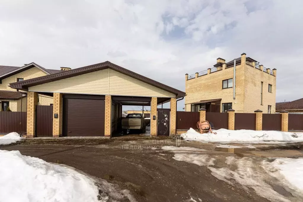 Дом в Татарстан, Лаишевский район, Чирповское с/пос, с. Чирпы ул. ... - Фото 1