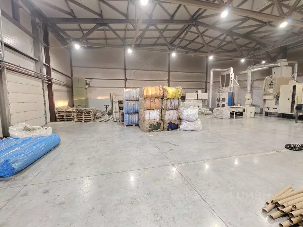 Склад в Свердловская область, Екатеринбург ул. Черняховского, 57 (1350 ... - Фото 1