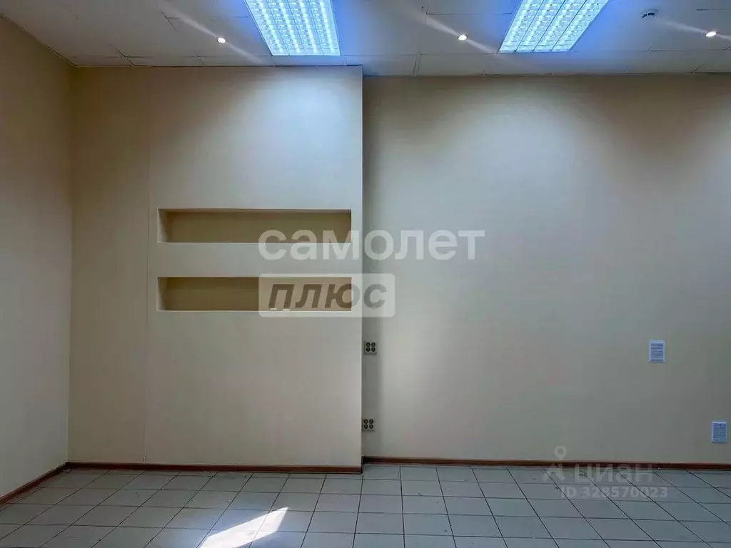 Офис в Челябинская область, Челябинск ул. Труда, 82А (46 м) - Фото 1