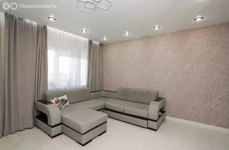 3-комнатная квартира: Иркутск, улица Пискунова, 131/1 (76.4 м) - Фото 1