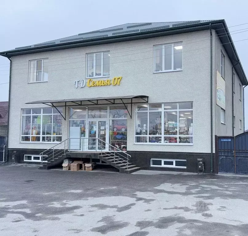 Торговая площадь в Кабардино-Балкария, Нальчик ул. Калинина (260 м) - Фото 0