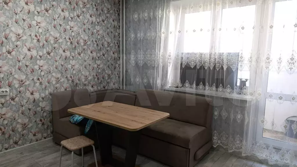 1-к. квартира, 43 м, 3/10 эт. - Фото 1