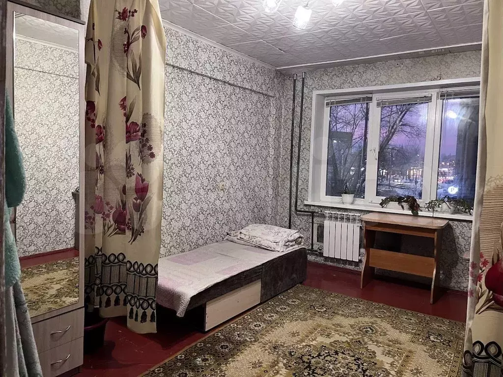 Комната 14 м в 5-к., 2/5 эт. - Фото 0