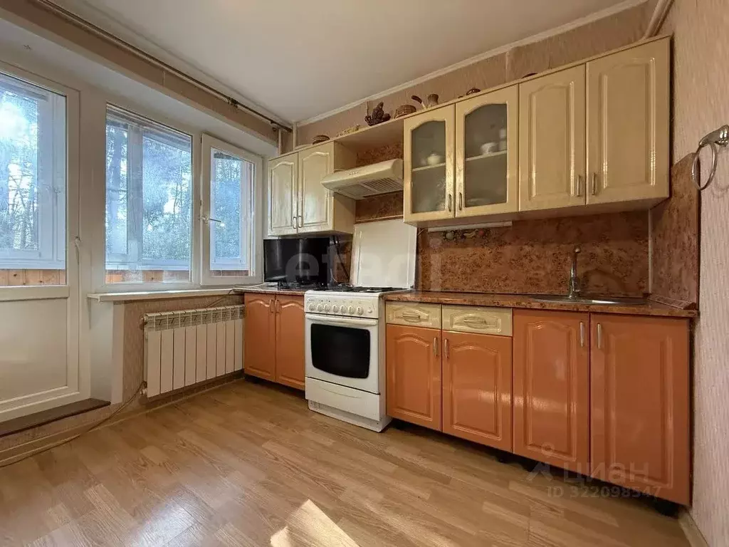 1-к кв. Белгородская область, Шебекино Парковая ул., 11 (38.2 м) - Фото 1