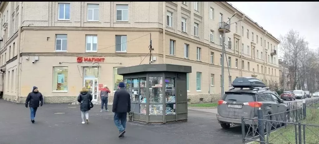 Торговая площадь в Санкт-Петербург ул. Коммуны, 58 (401 м) - Фото 1