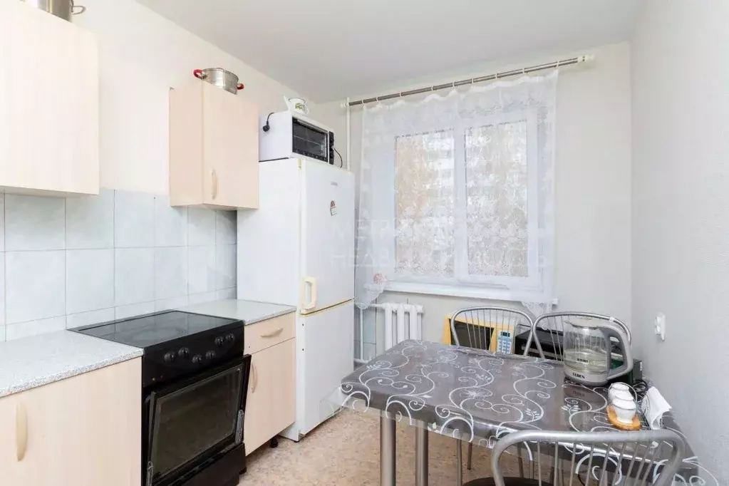 2-к кв. Тюменская область, Тюмень ул. Домостроителей, 16к3 (50.9 м) - Фото 0