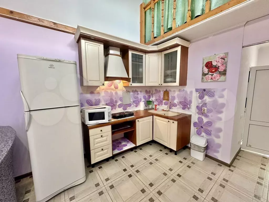 1-к. квартира, 50 м, 1/2 эт. - Фото 0