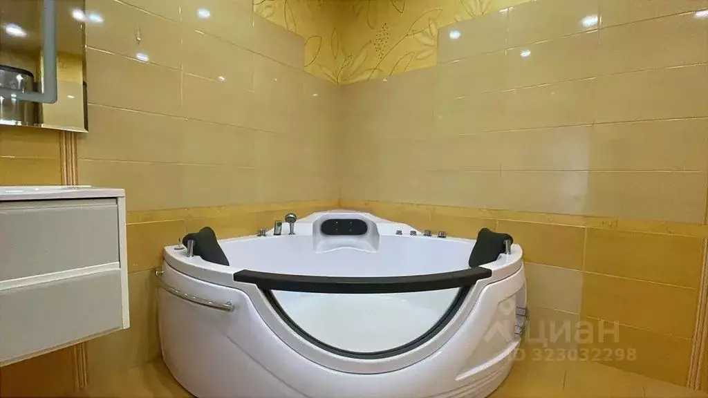 3-к кв. Челябинская область, Челябинск ул. Кирова, 23А (84.0 м) - Фото 1