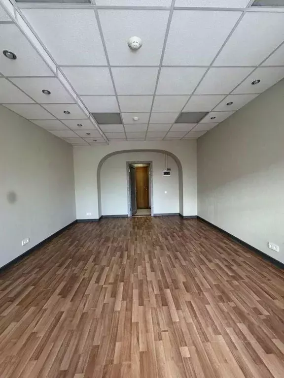 Офис в Свердловская область, Екатеринбург ул. Луначарского, 31 (28 м) - Фото 1