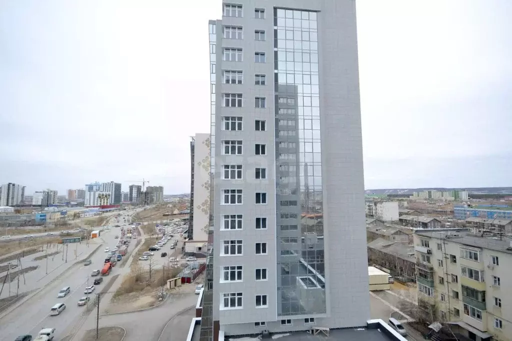 2-к кв. Саха (Якутия), Якутск ул. Лермонтова, 164 (70.33 м) - Фото 2