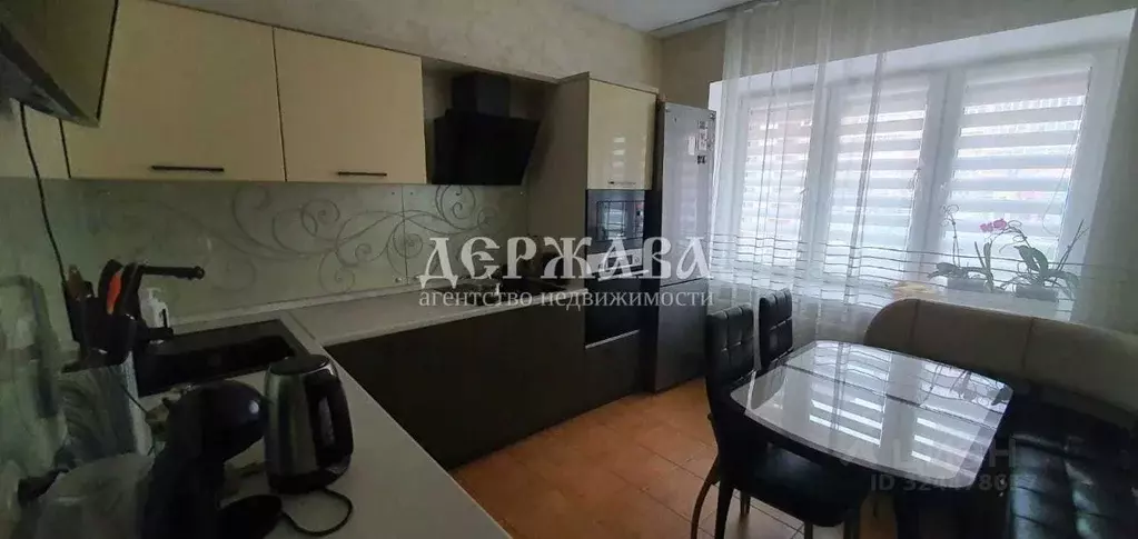 3-к кв. Белгородская область, Старый Оскол Степной мкр, 26 (80.6 м) - Фото 1