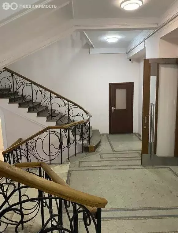 Офис (250 м) - Фото 1