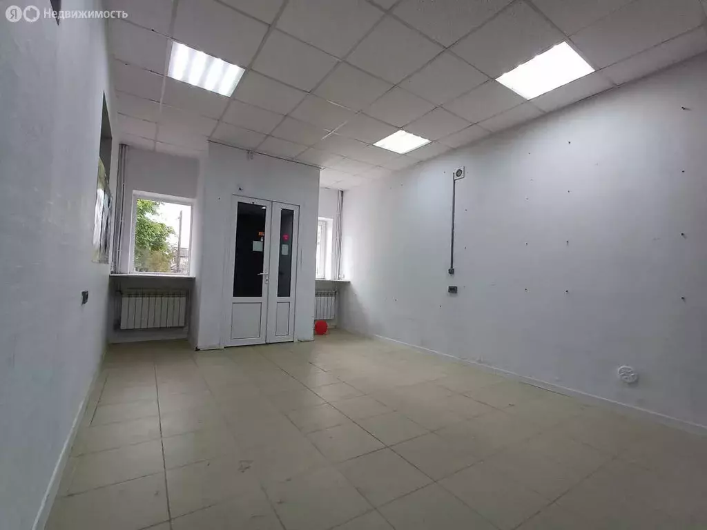Помещение свободного назначения (350 м) - Фото 2