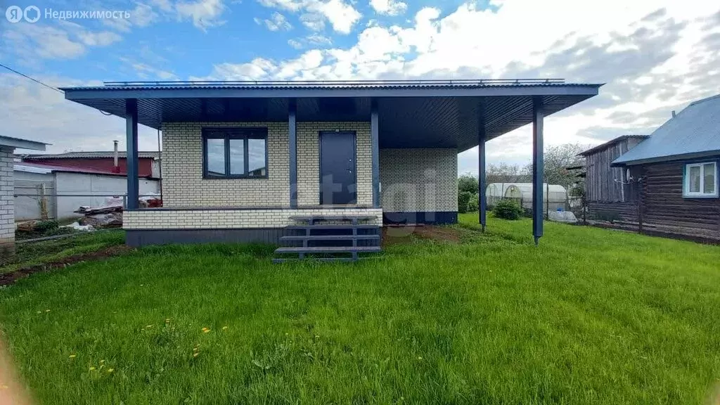 Дом в Алнаши, Линейная улица (71.3 м) - Фото 1