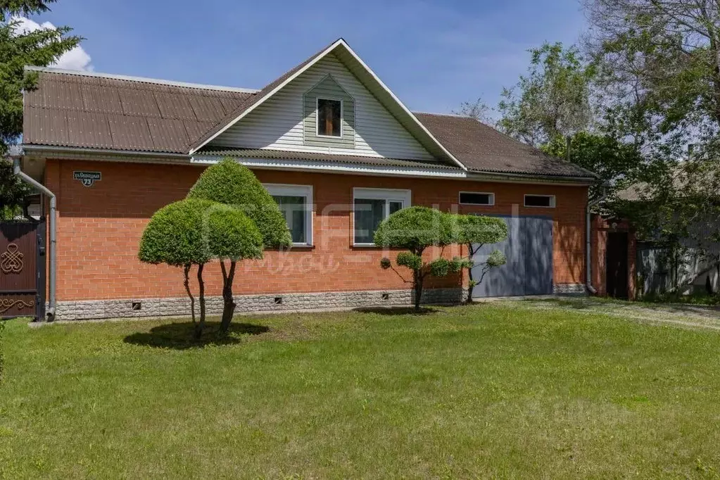 Дом в Амурская область, Благовещенск Свободная ул., 73 (140 м) - Фото 1