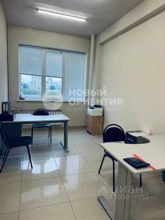 Офис в Свердловская область, Екатеринбург ул. Луначарского, 31 (25 м) - Фото 1