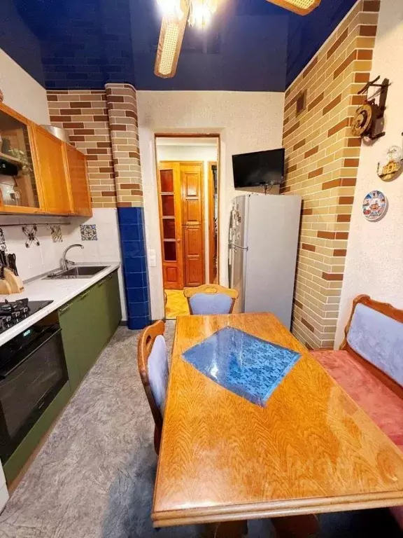 2-к кв. Краснодарский край, Туапсе ул. Гоголя, 9 (55.8 м) - Фото 1