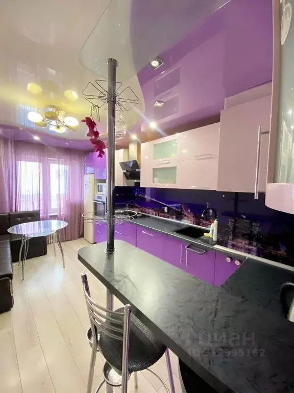 3-к кв. Омская область, Омск ул. 21-я Амурская, 41/3 (75.0 м) - Фото 1