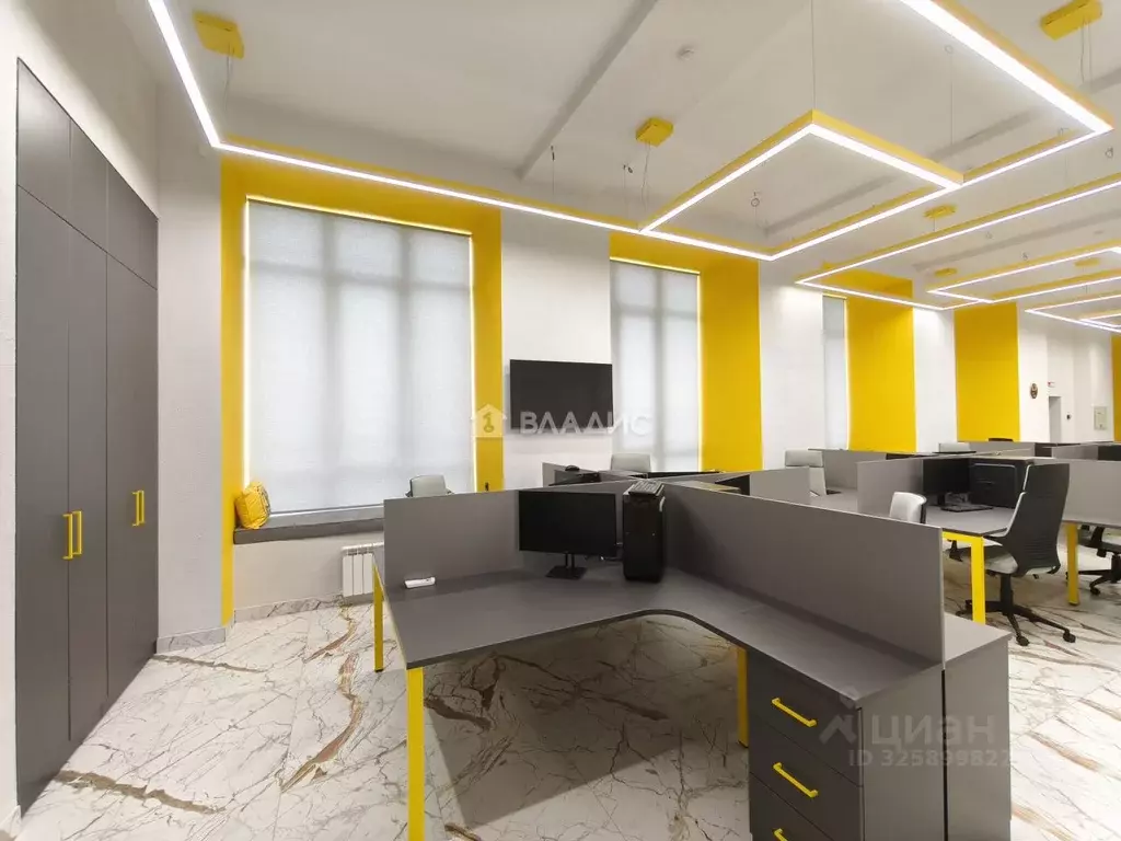 Офис в Московская область, Жуковский ул. Пушкина, 4 (240 м) - Фото 1