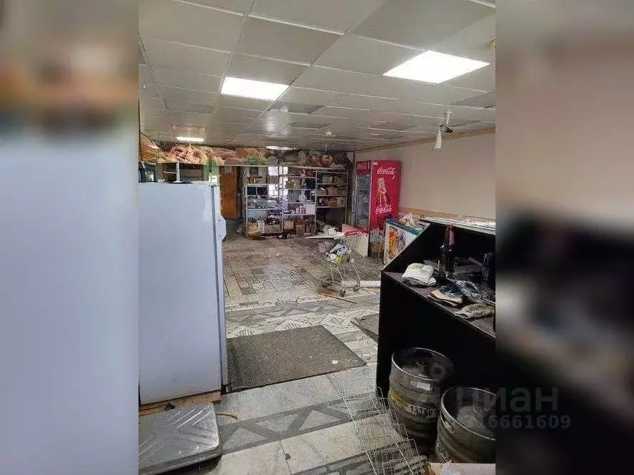 Торговая площадь в Томская область, Стрежевой 5-й мкр,  (147 м) - Фото 0