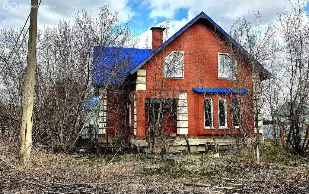 Дом в село Сосновка, Вардовская улица (303.3 м) - Фото 1